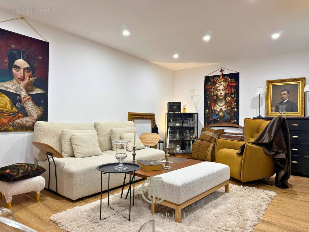 Appartement à MONTCEAU-LES-MINES