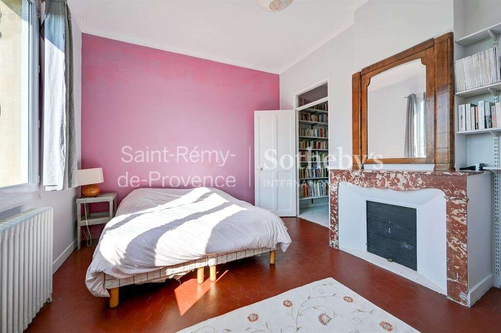 Maison à LES ANGLES