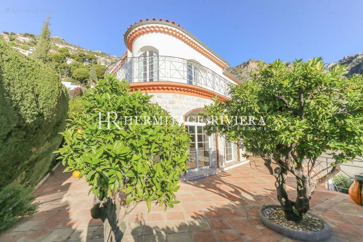 Maison à EZE