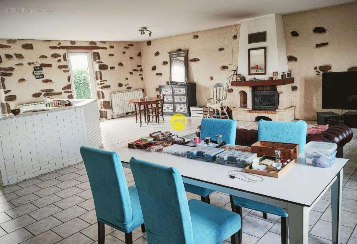 Maison à CREVANT