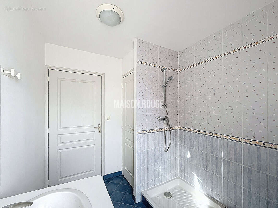 HIREL, maison plain-pied lumineuse avec fort potentiel d'agrandissement - photo 7