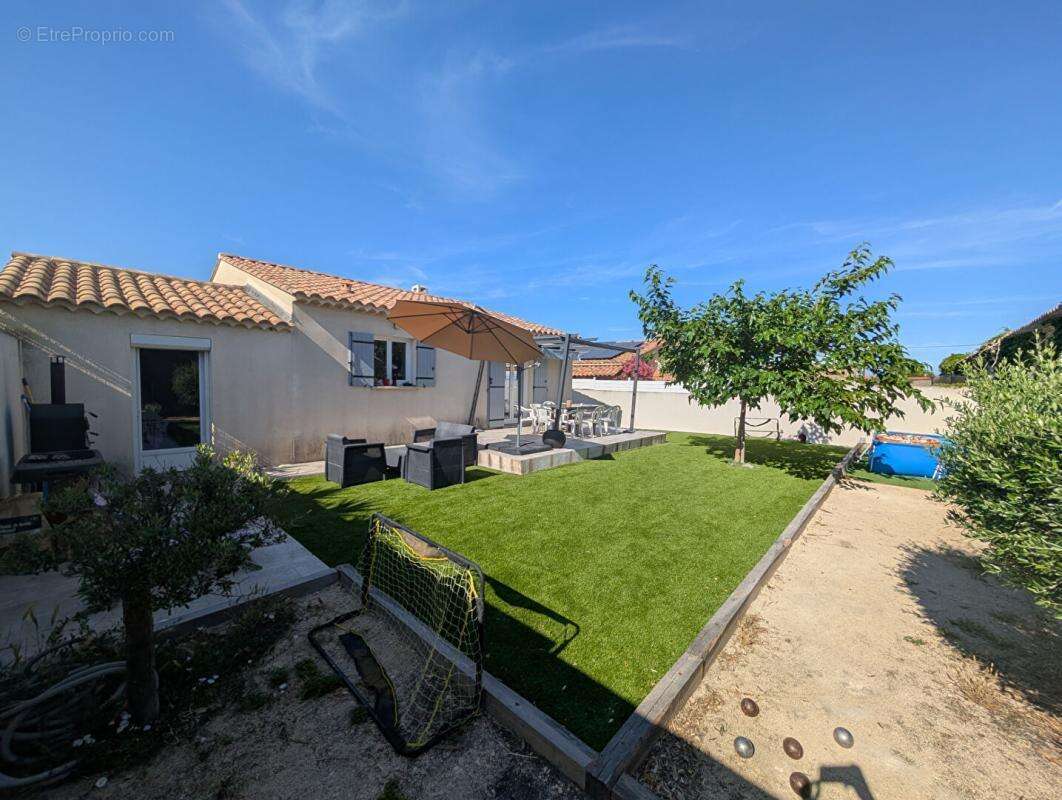 Maison à CHATEAUNEUF-LES-MARTIGUES