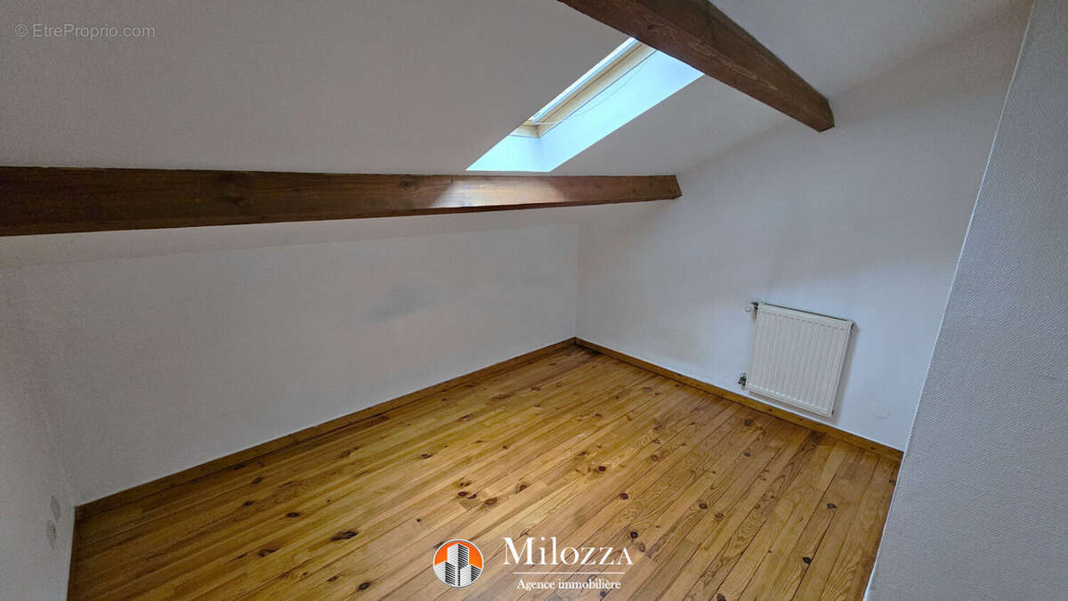 Appartement à L'ISLE-D'ABEAU