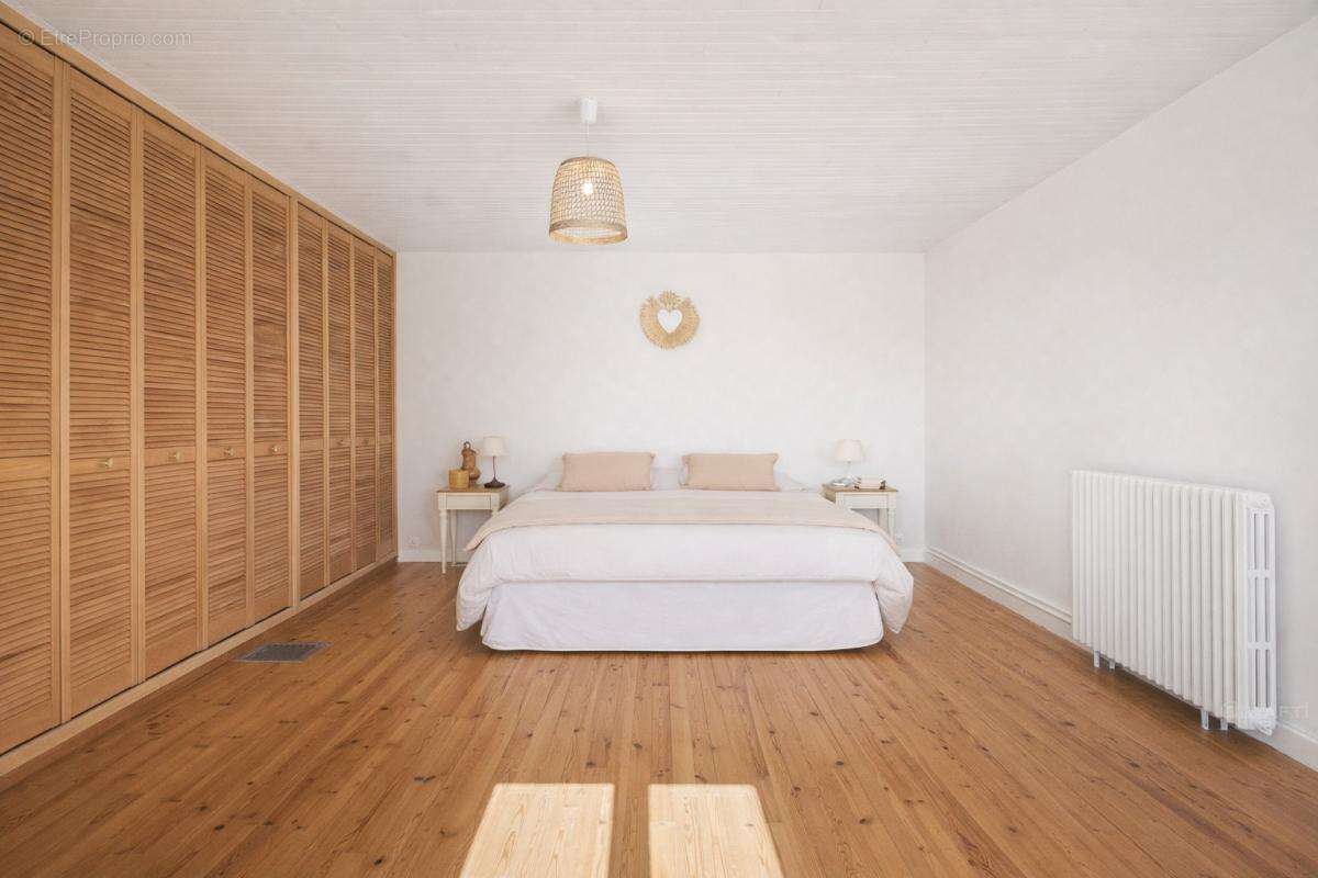 maison en pierre rénovée 204 m², parc arboré, dépendances 15 mn de NIORT - photo 5