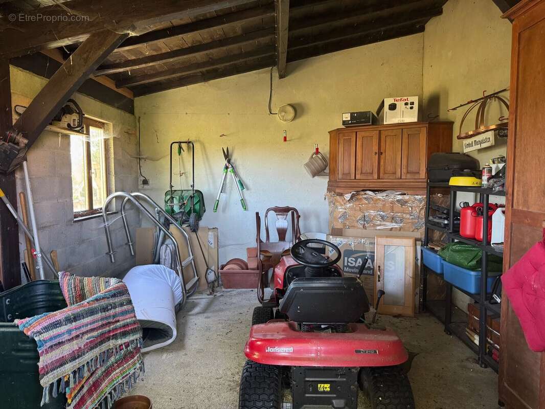 Maison à NEUVIC