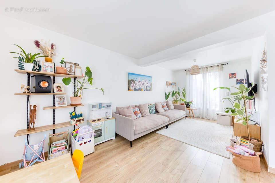 Maison à OZOIR-LA-FERRIERE