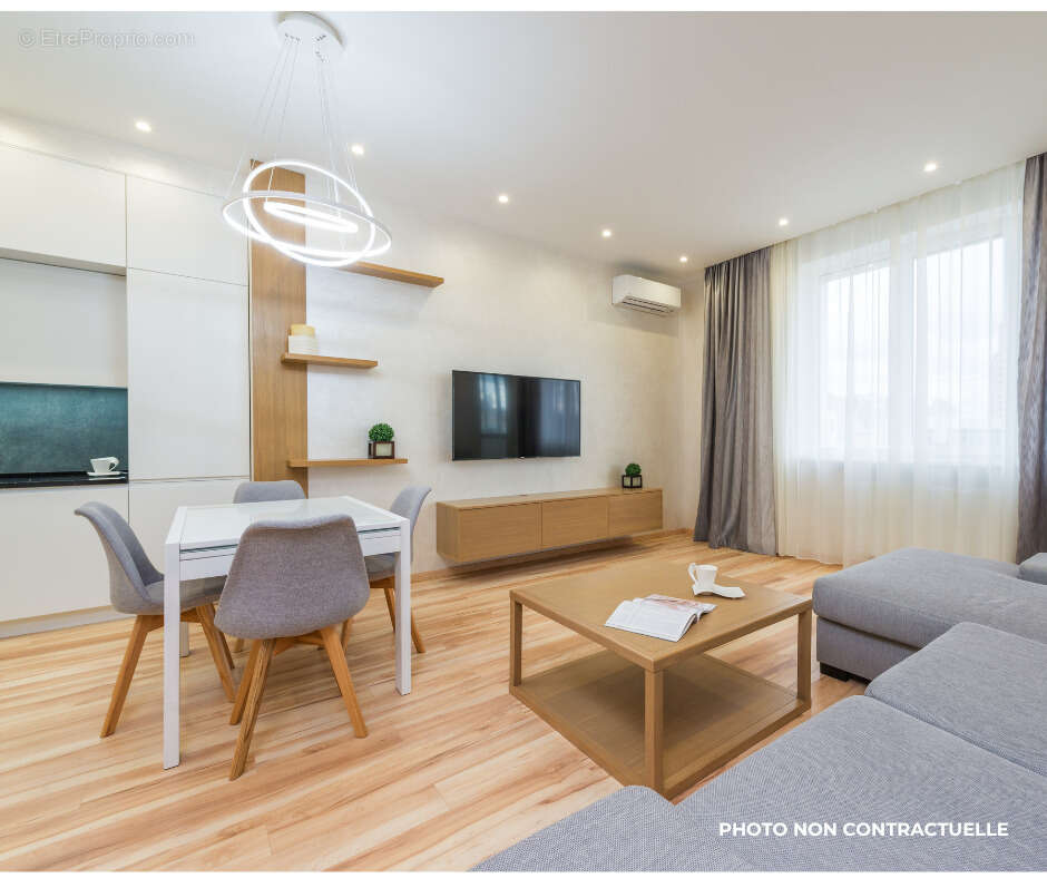 Appartement à VILLENEUVE-LOUBET