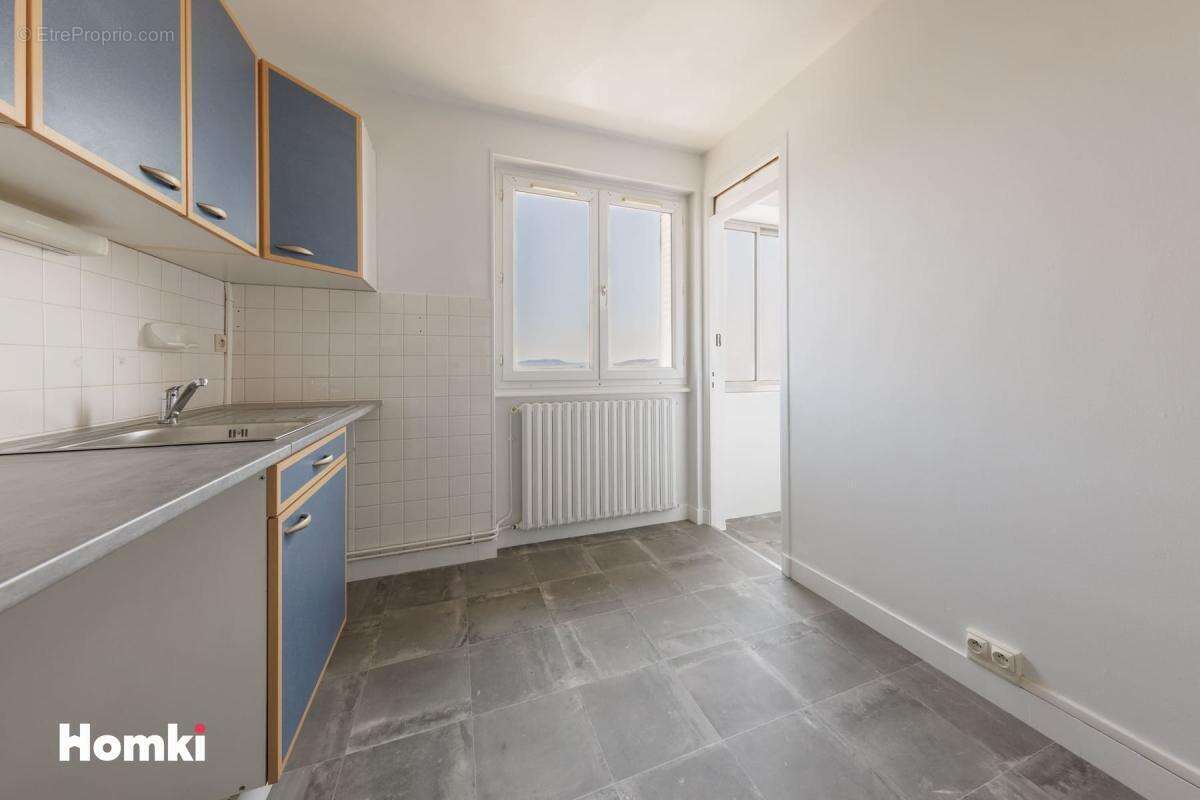 Appartement T3 de 68 m2 avec garage – Clermont-Ferrand, rue Lécuellé - photo 7