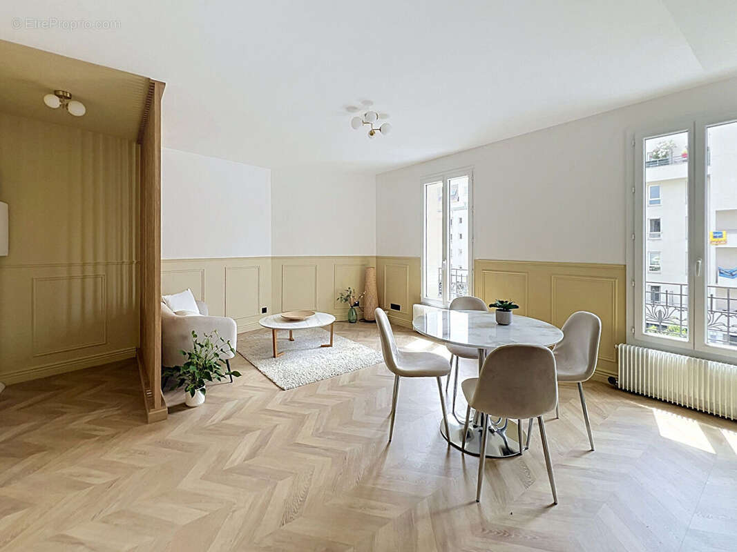 Appartement à SURESNES