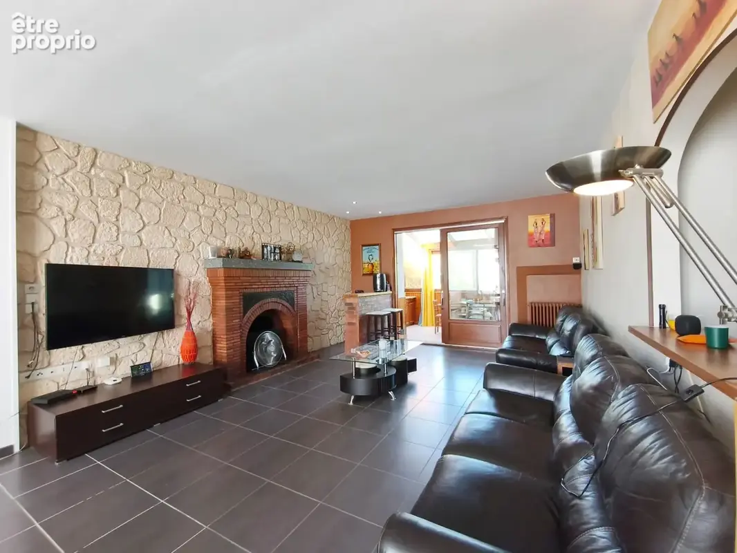 Maison à colombages 8 pièces 170 m² 5 chambres  jardin garage véranda LA CELLE DUNOISE (23) Creuse 3h30 Paris 30 min de la Gare - photo 5
