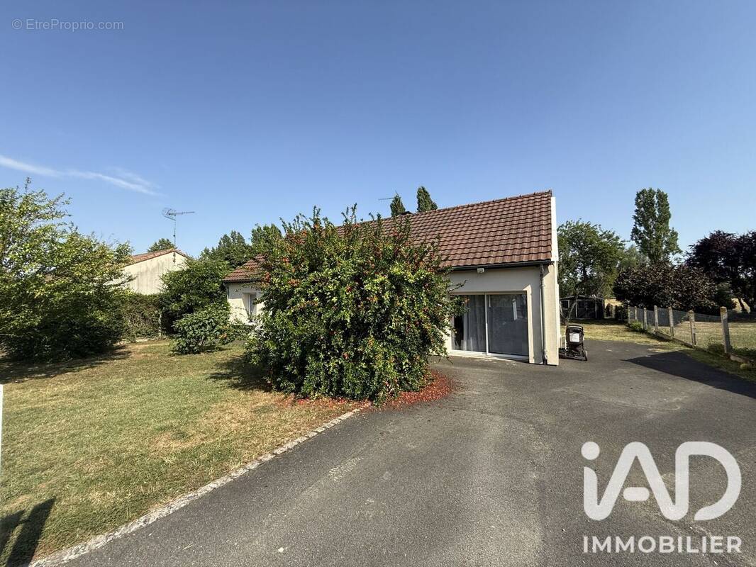 Photo 1 - Maison à NAINTRE