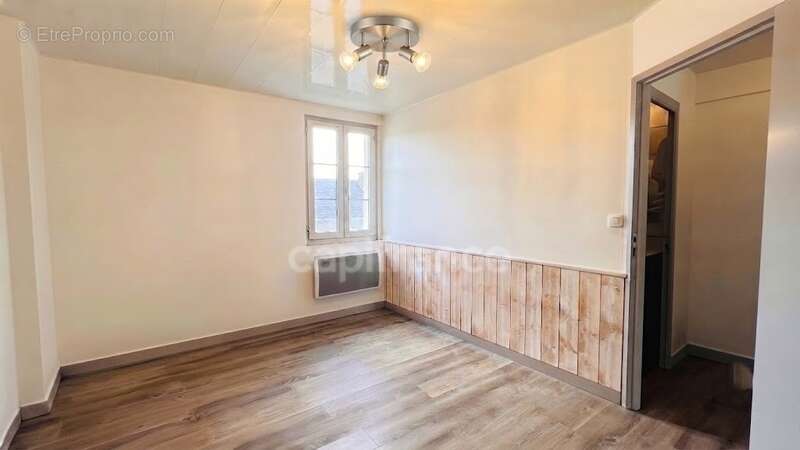 QUIMPER (29) – Appartement T2 de 35 m² habitable situé au dernier étage - Cave privative - photo 3