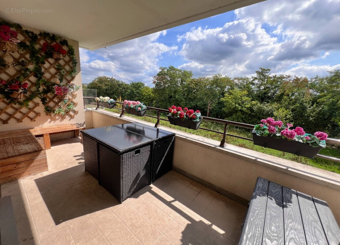 Appartement à CORBEIL-ESSONNES