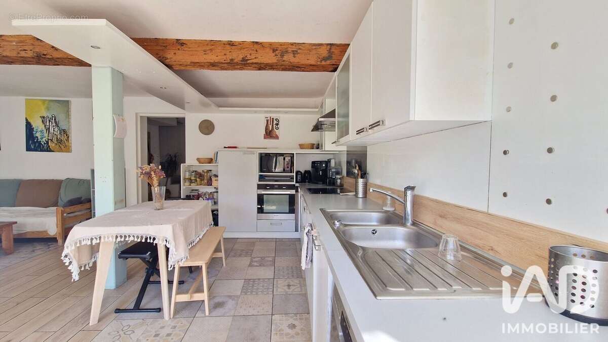 Maison 96 m² à Le Gua  - photo 5