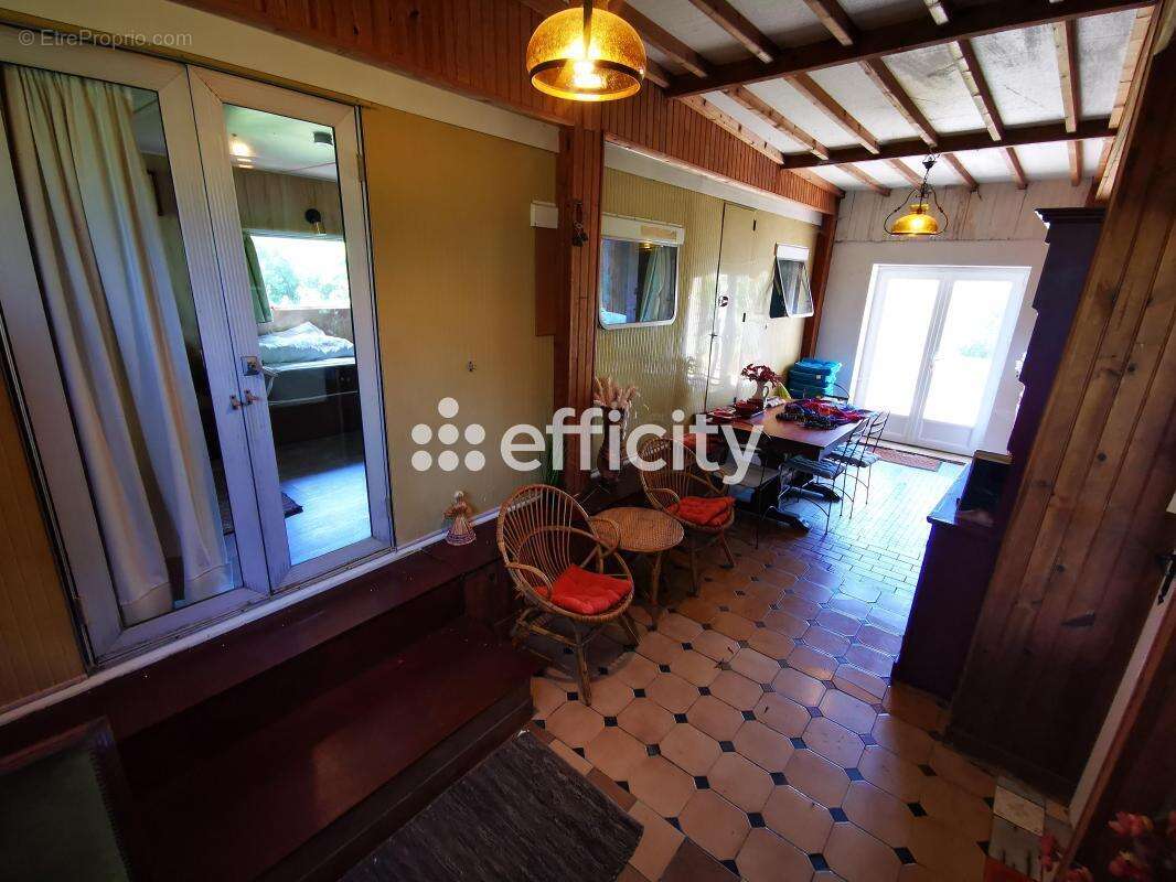 Maison 112 m² à Landelles-Et-Coupigny  - photo 19