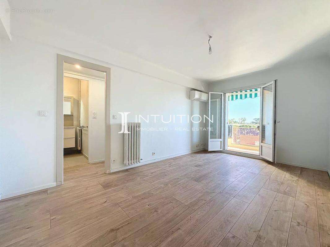 Cannes - Alexandre III : Appartement 2 pièces vue mer - photo 4