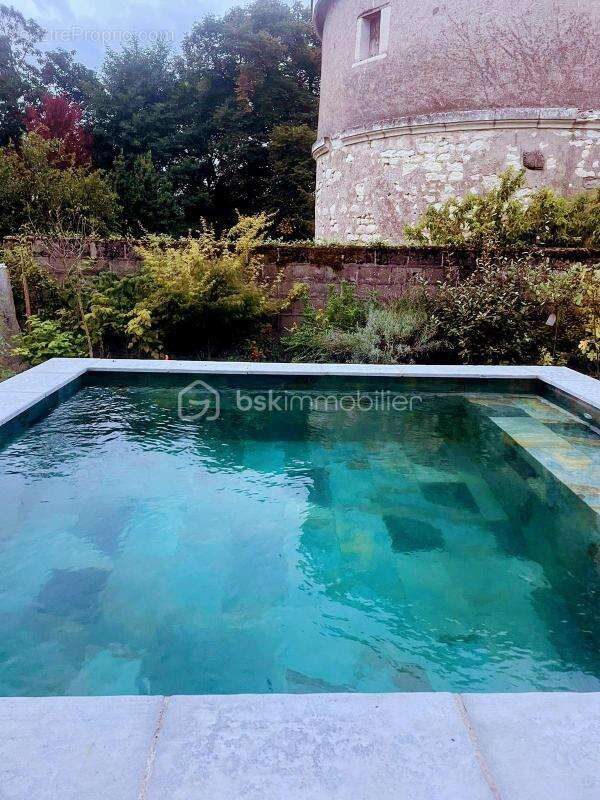 Maison à SAINTE-MAURE-DE-TOURAINE