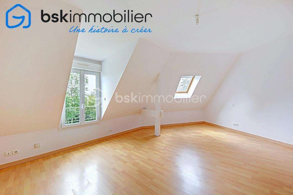 Maison à FEUCHEROLLES