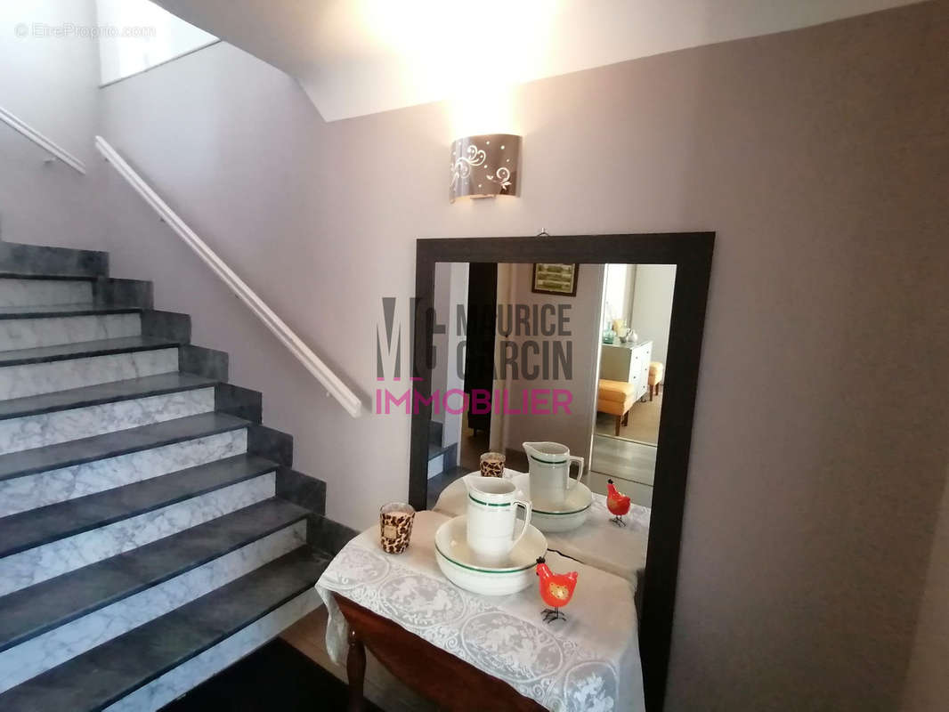 Maison à L'ISLE-SUR-LA-SORGUE