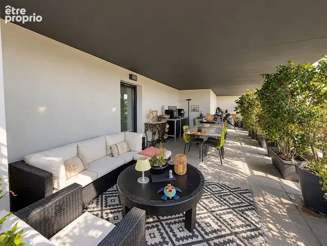 BRUGES -  Appartement T4 d'exception avec terrasse de plus de 110m² et deux parkings - photo 3