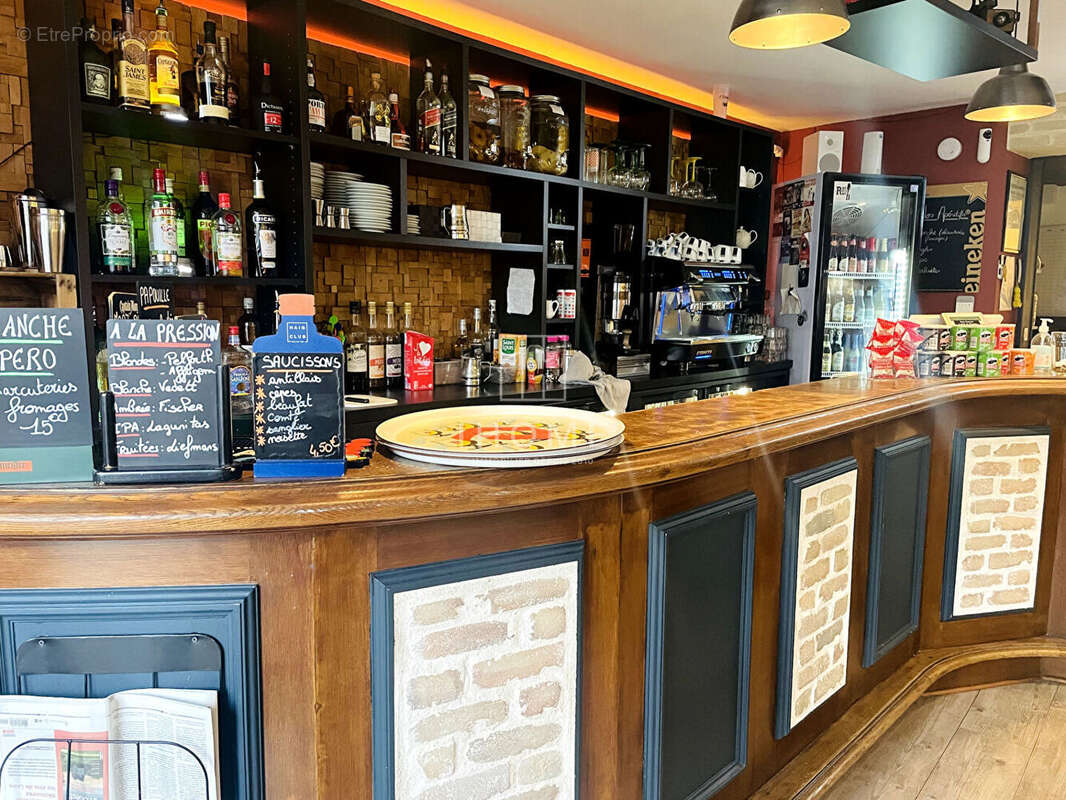 Bar / pub / brasserie avec logement de fonction ? affaire coup de c?ur - photo 2
