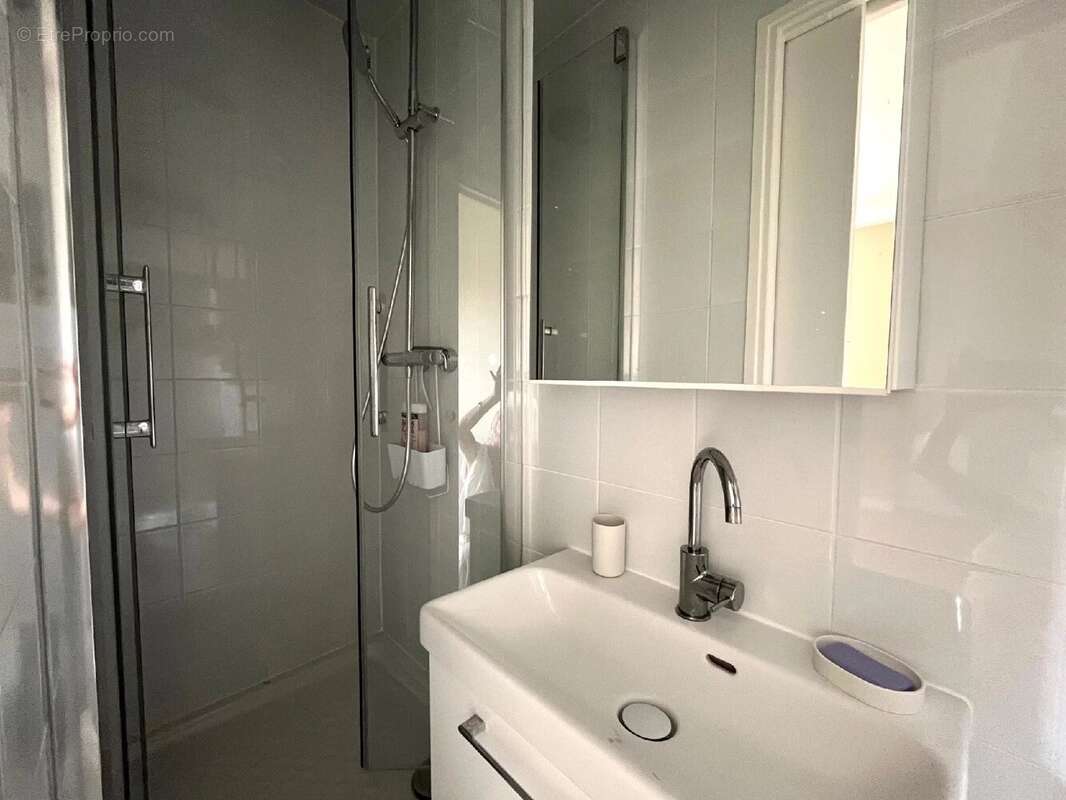 Appartement à PARIS-8E
