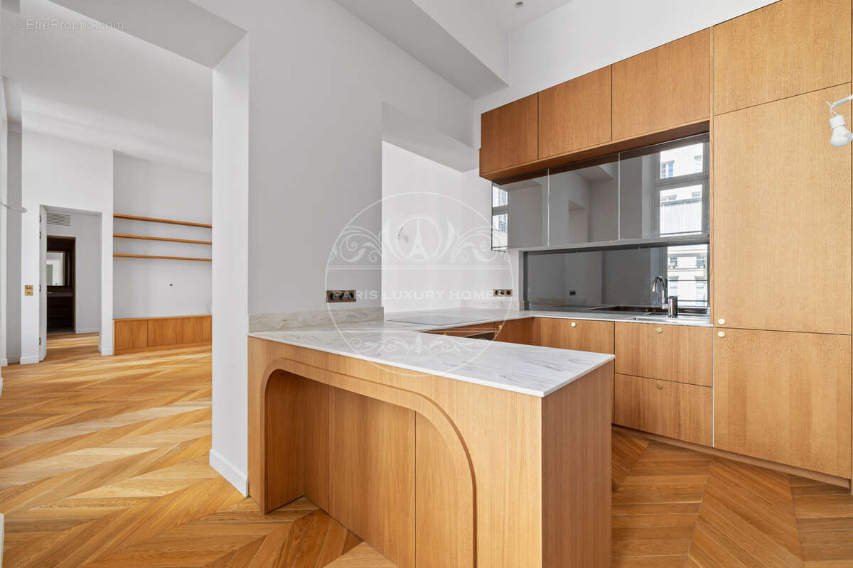 Superbe pied à terre à Paris 1er ! - photo 4