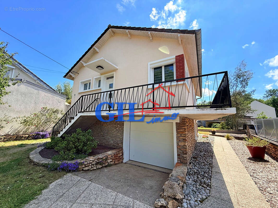 Maison à CESSON