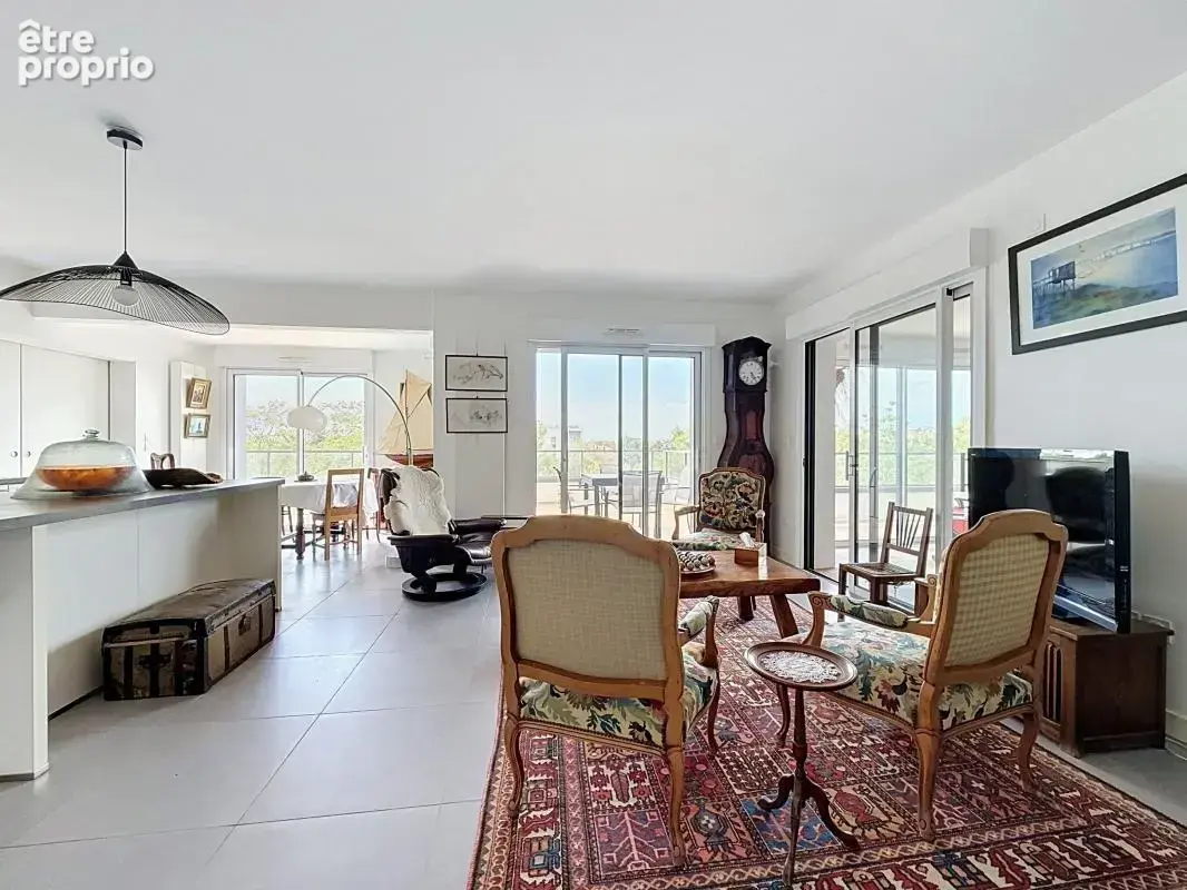 Appartement d’exception de 95 m² avec vue sur le port et terrasse de 30 m² - photo 5
