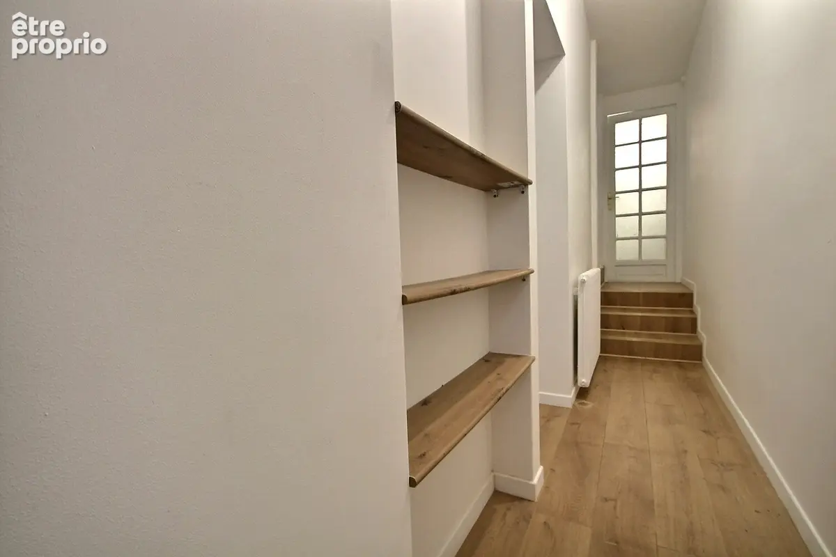 Maison avec jardin, garage et cheminée - photo 8