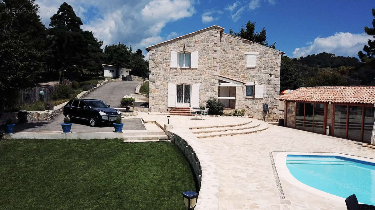 Maison à LUCERAM