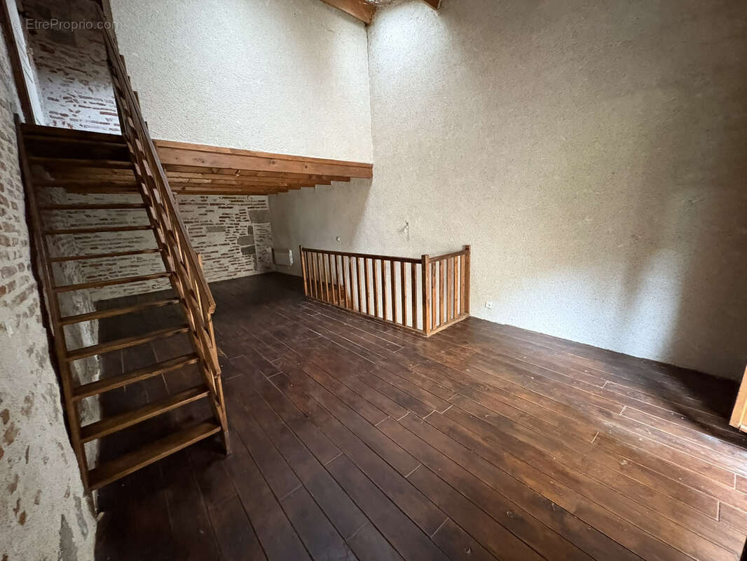 Maison à PORT-SAINTE-MARIE