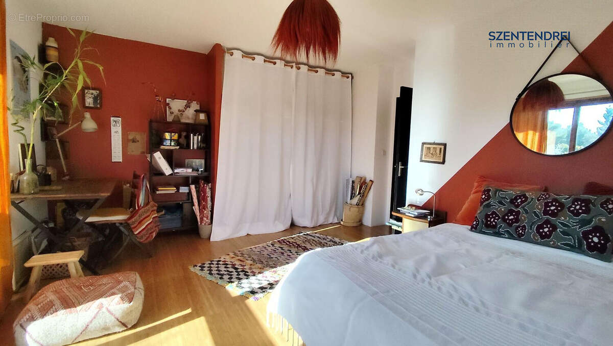 Szentendrei immobilier  maison F4 Aubais - Jardin arboré calm - Maison à AUBAIS