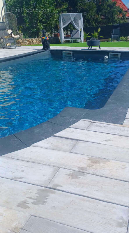 A VENDRE LES MEES   Villa indépendante de plain pied 4 chambres sur 800 m2 - photo 5