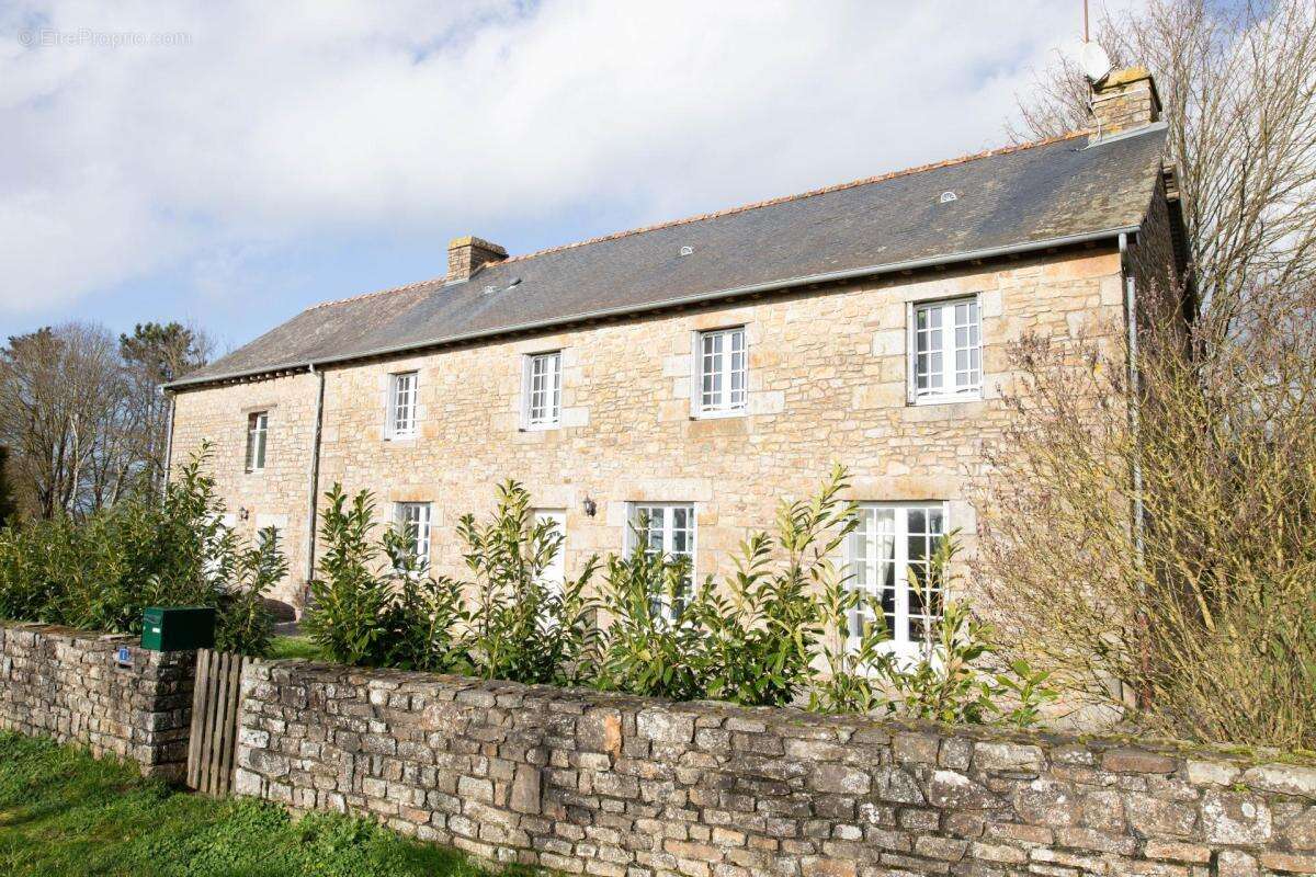 Maison à SAINT-AUBIN-D'AUBIGNE
