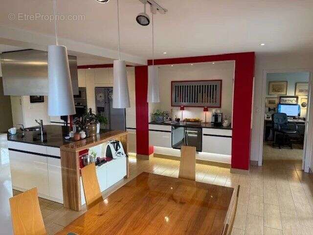 Appartement à SAINT-CHRISTOPHE-VALLON