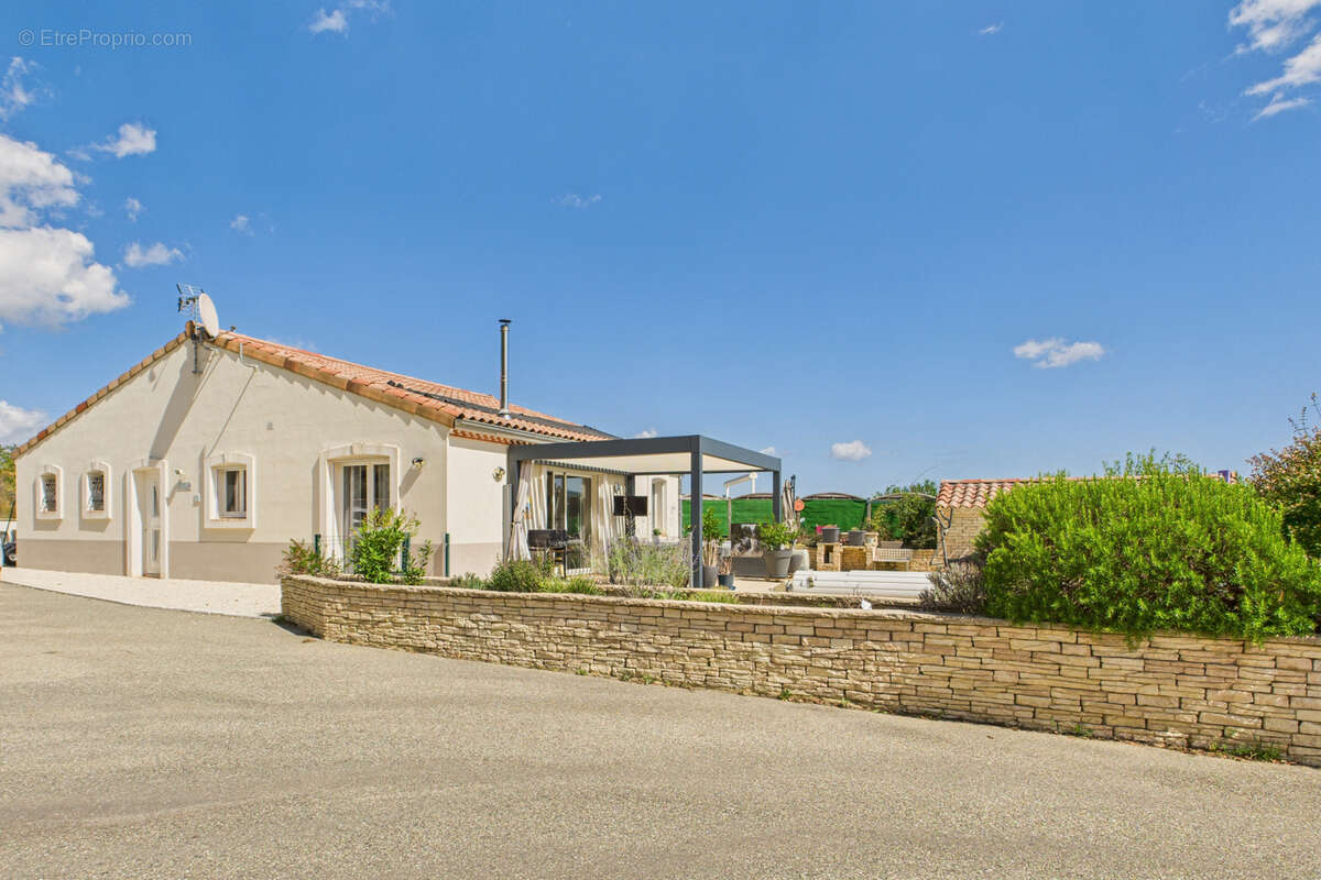 Maison à LAGORCE