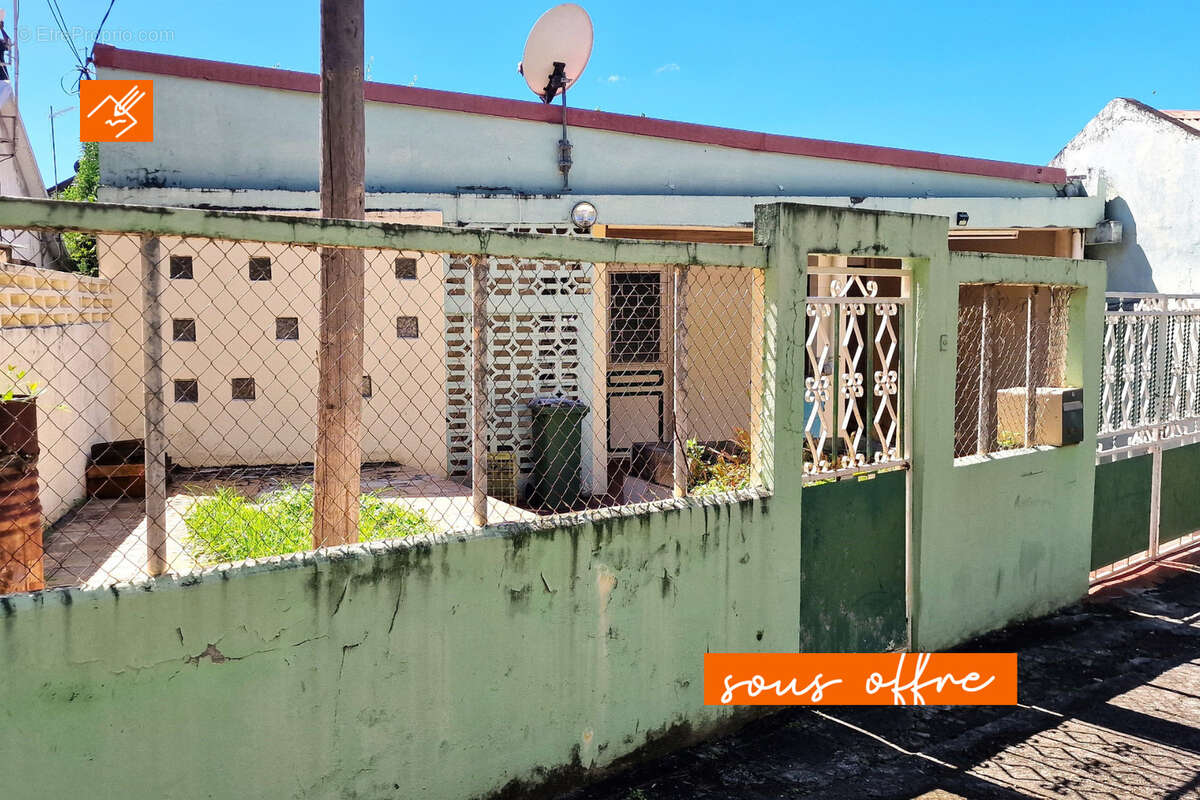 Maison à CASE-PILOTE