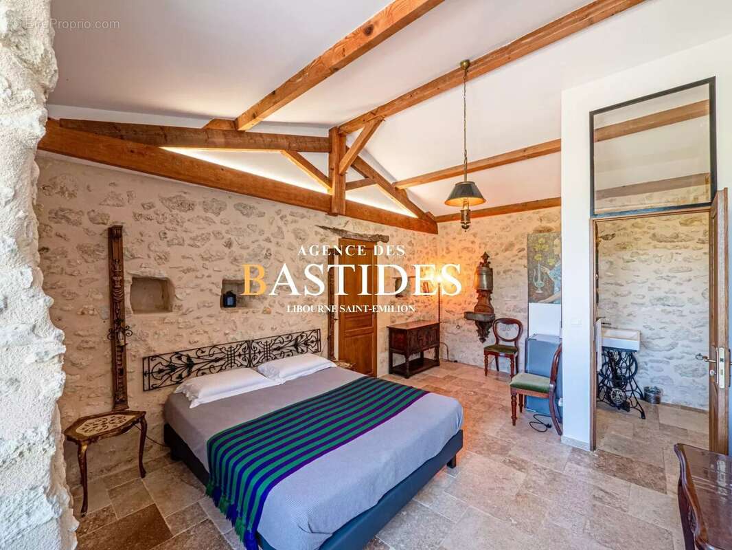 Maison à MONTUSSAN