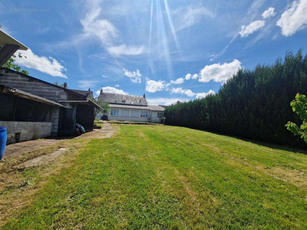 Maison à SELLES-SUR-CHER