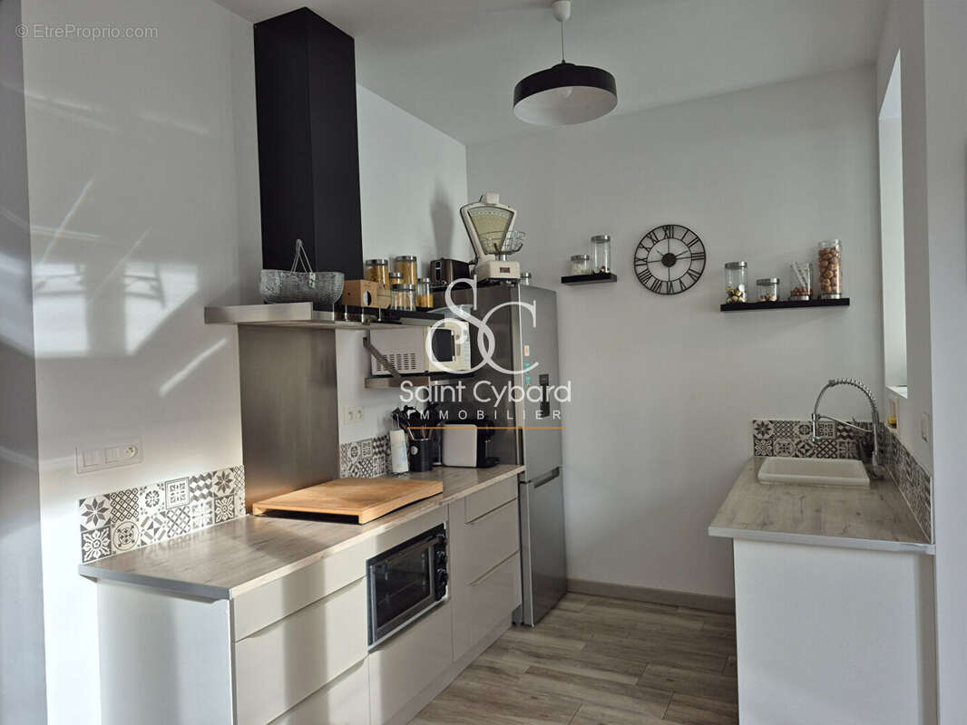 Maison à RUELLE-SUR-TOUVRE