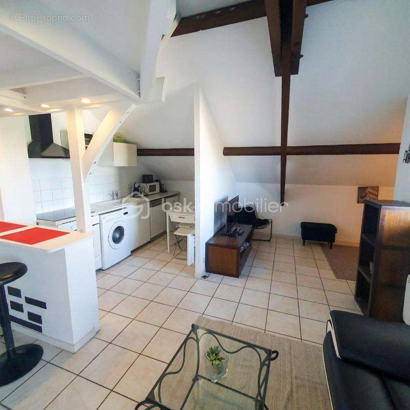 Appartement à CHALIFERT