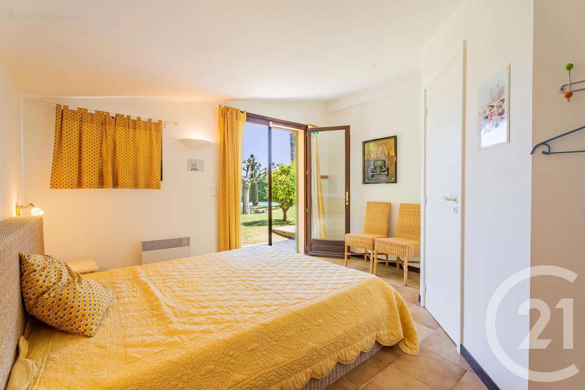 Maison à VILLENEUVE-LOUBET