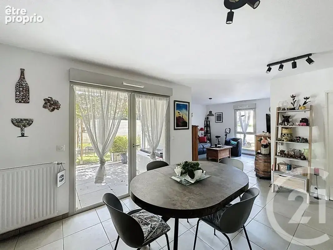 Appartement 66 m² à Serezin-Du-Rhone  - photo 5