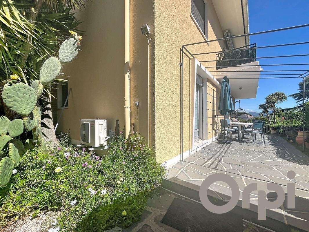Maison à FREJUS