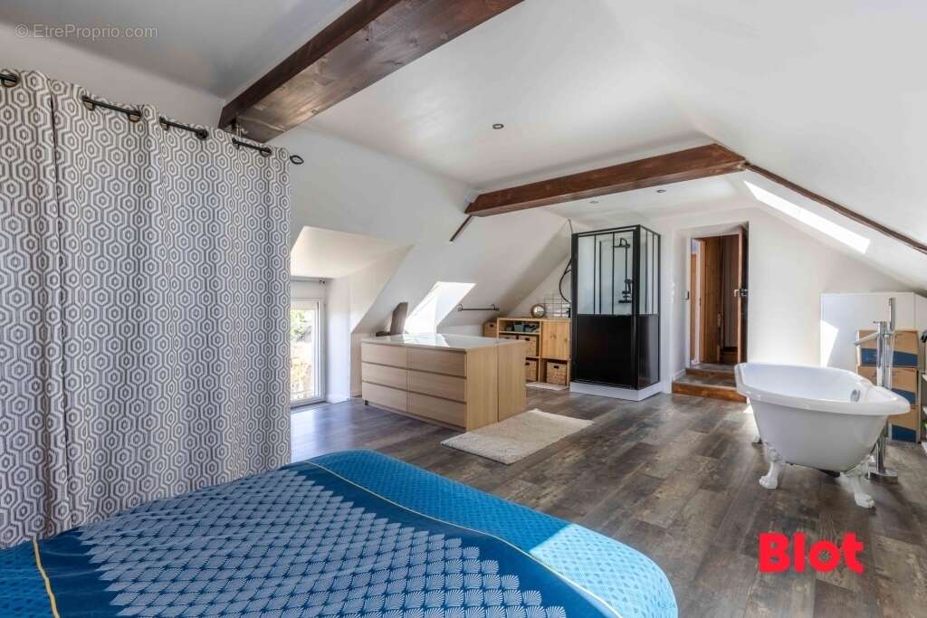 Maison à SAINT-MEDARD-SUR-ILLE