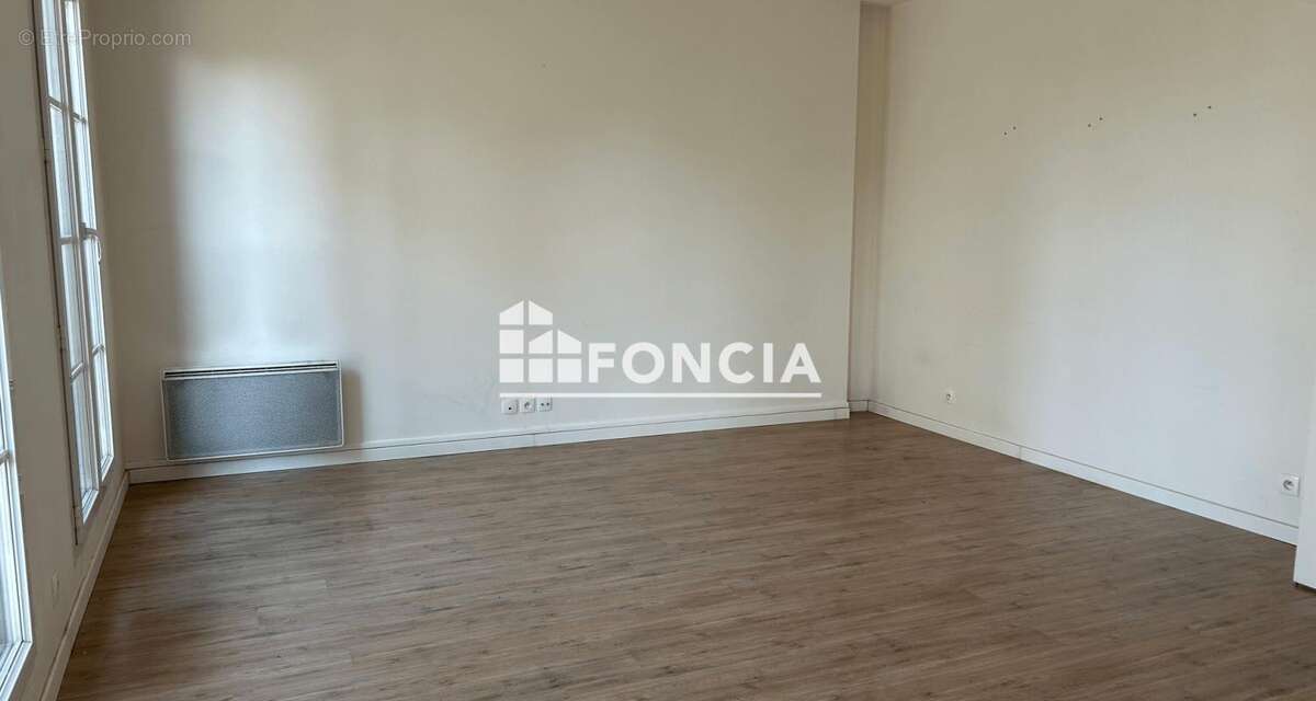 Appartement à BAILLY-ROMAINVILLIERS