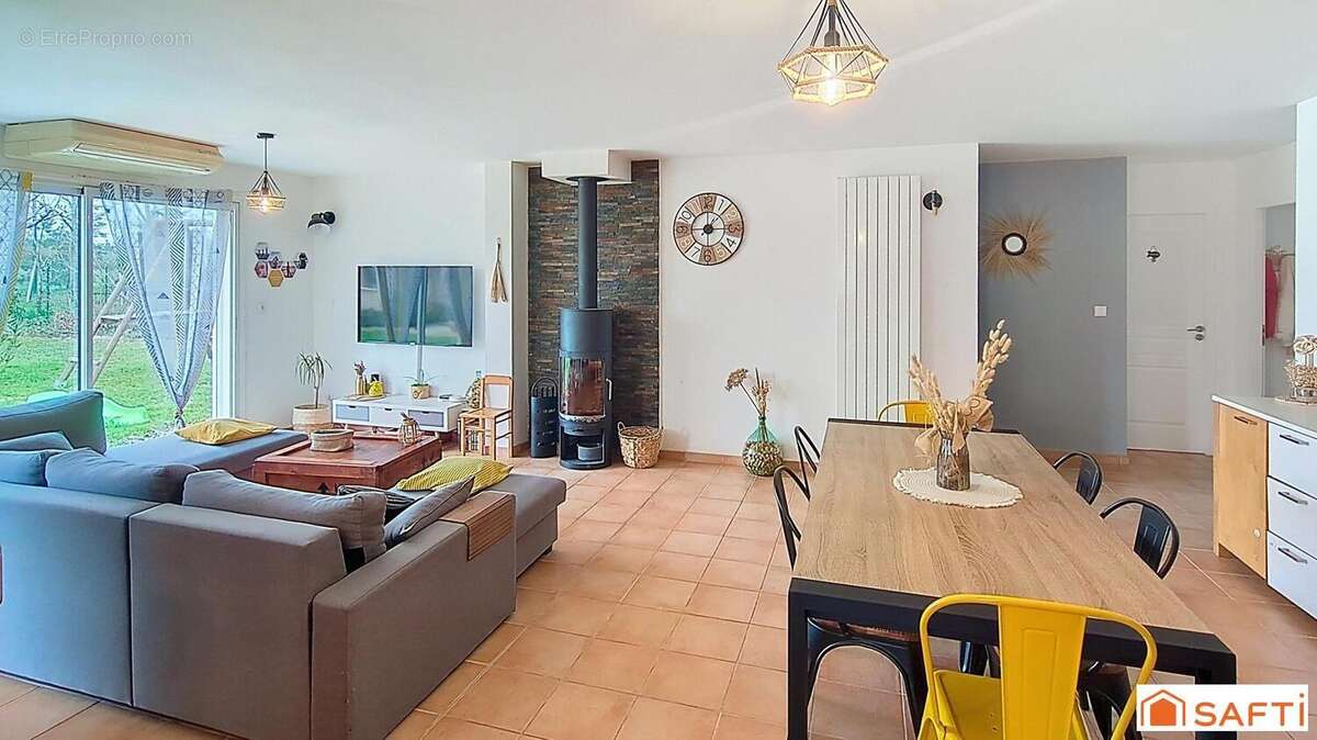 Maison 165 m² à Saint-Sylvestre-Sur-Lot  - photo 7