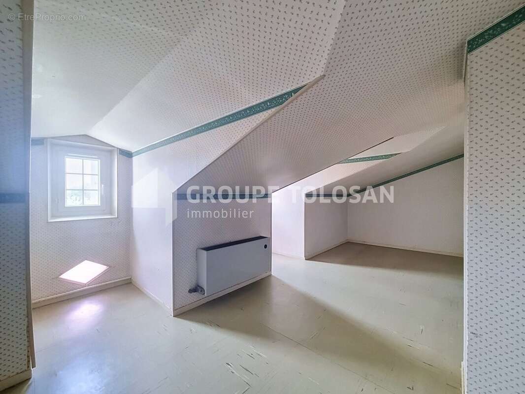 Maison 172 m² à Escalquens  - photo 16