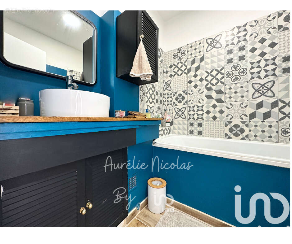 Photo 9 - Appartement à VILLENEUVE-LES-AVIGNON